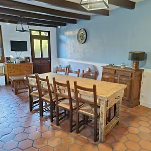Maison De A La Campagne , Boisset (Cantal) France
